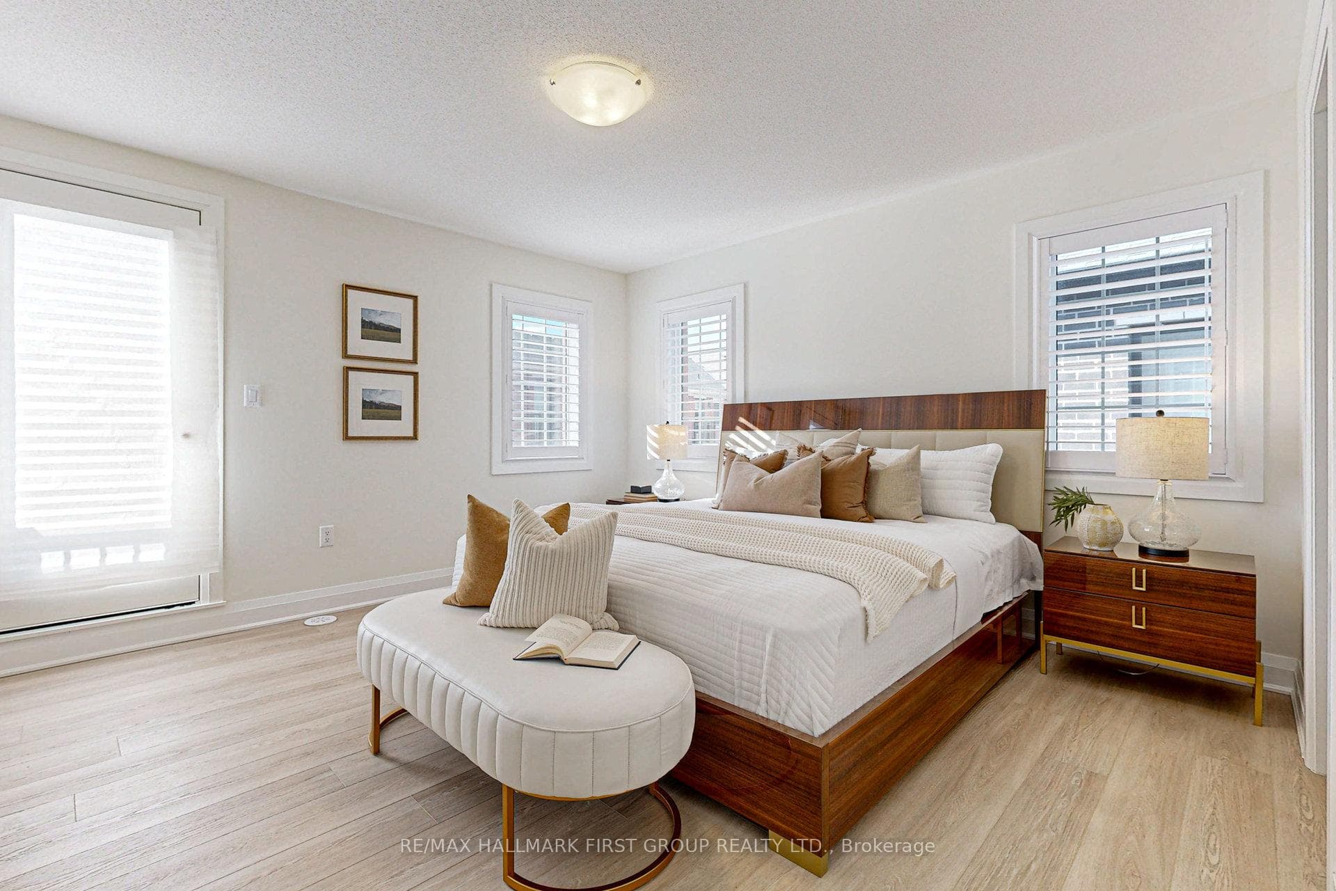 3360 Thunderbird Promenade photo 33