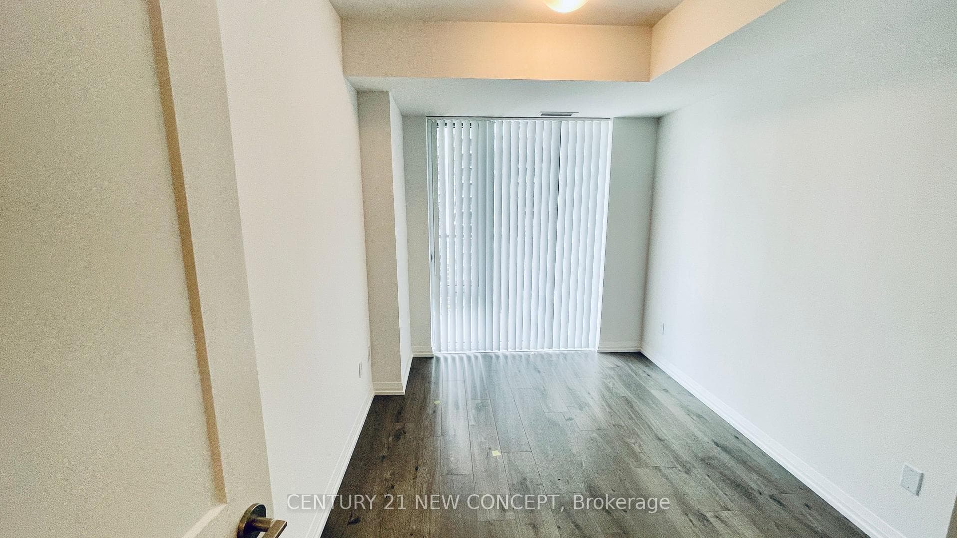 8 Widmer Street Unit 3411 photo 11