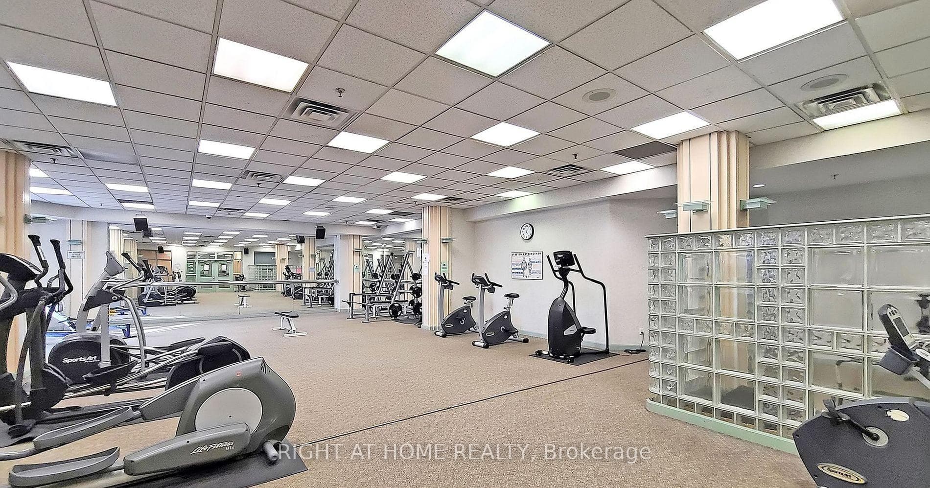 68 Corporate Drive Unit 1229 photo 31