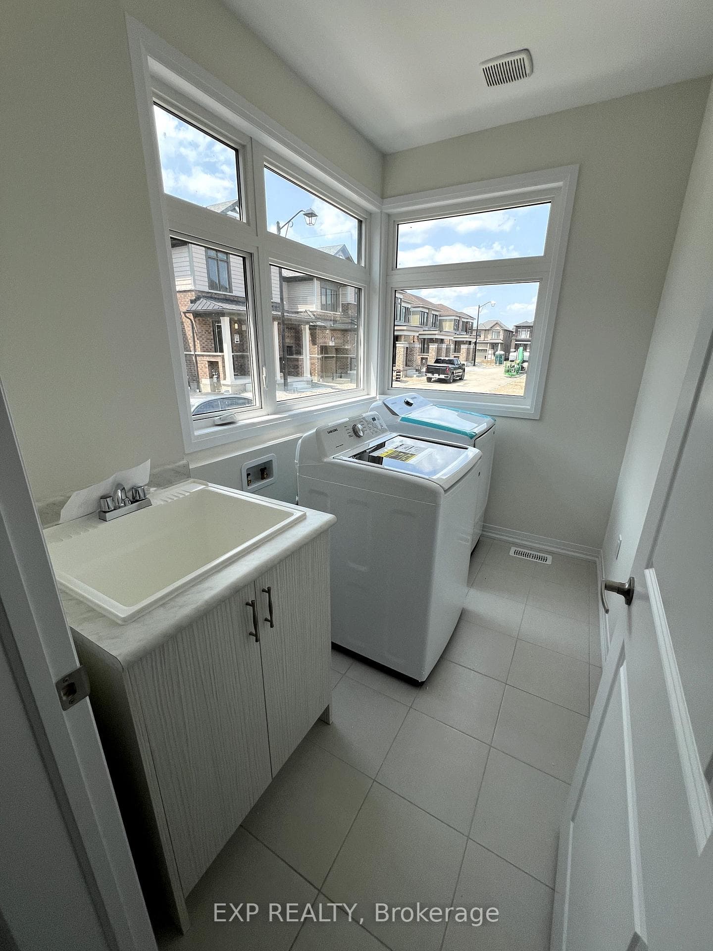 23 Blacklock Street photo 35