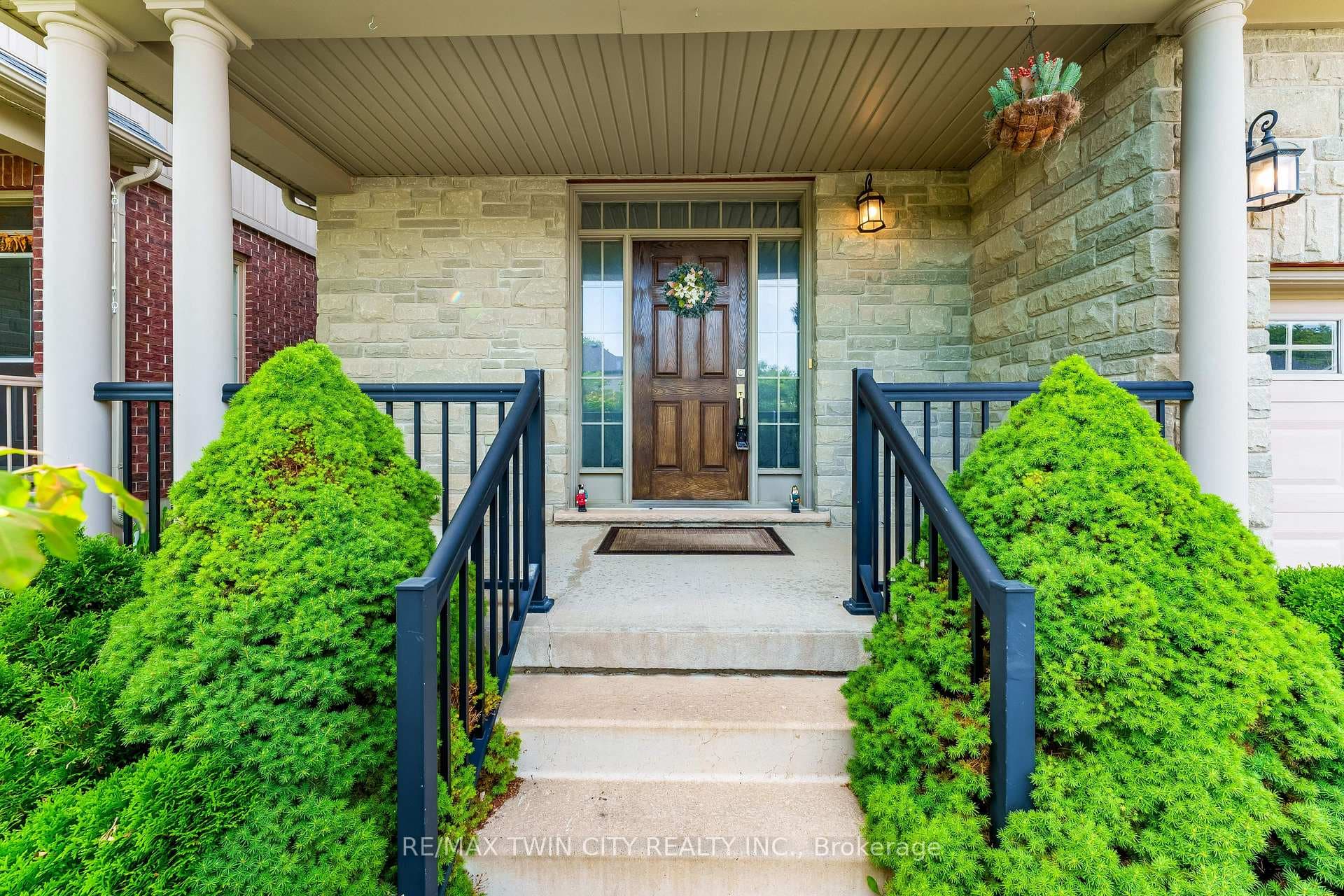 430 Kelso Drive photo 3