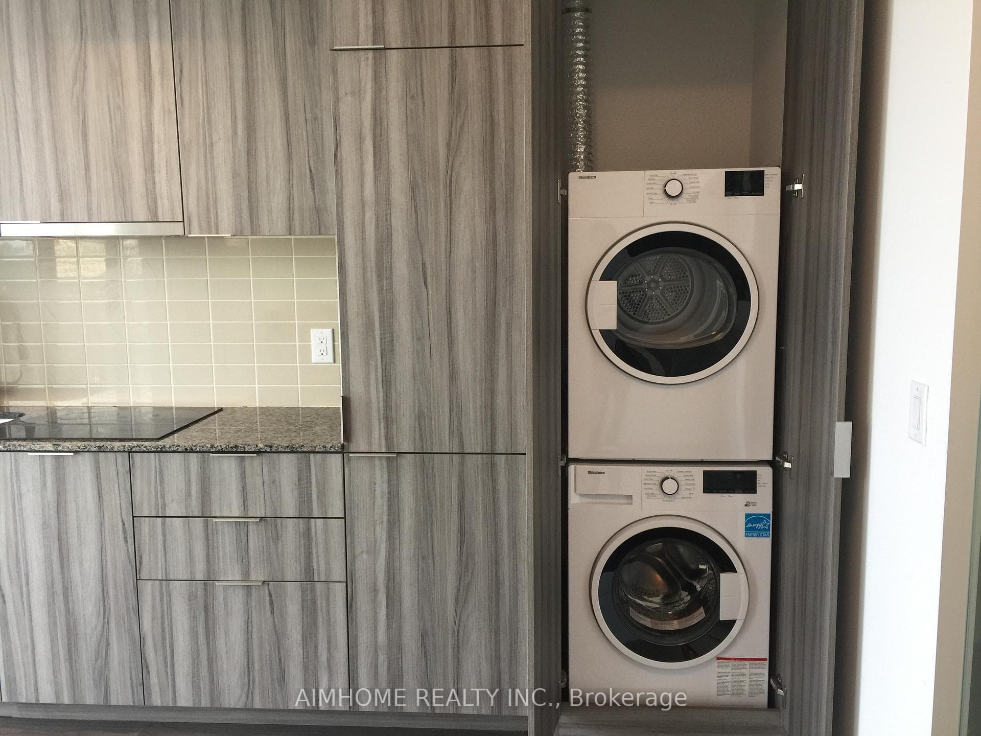 955 Bay Street Unit 3016 photo 15