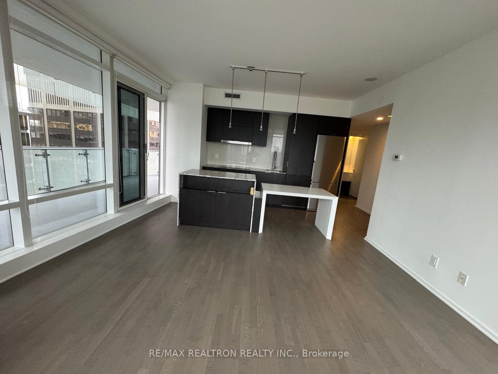 1 Bloor Street Unit 1707 photo 1