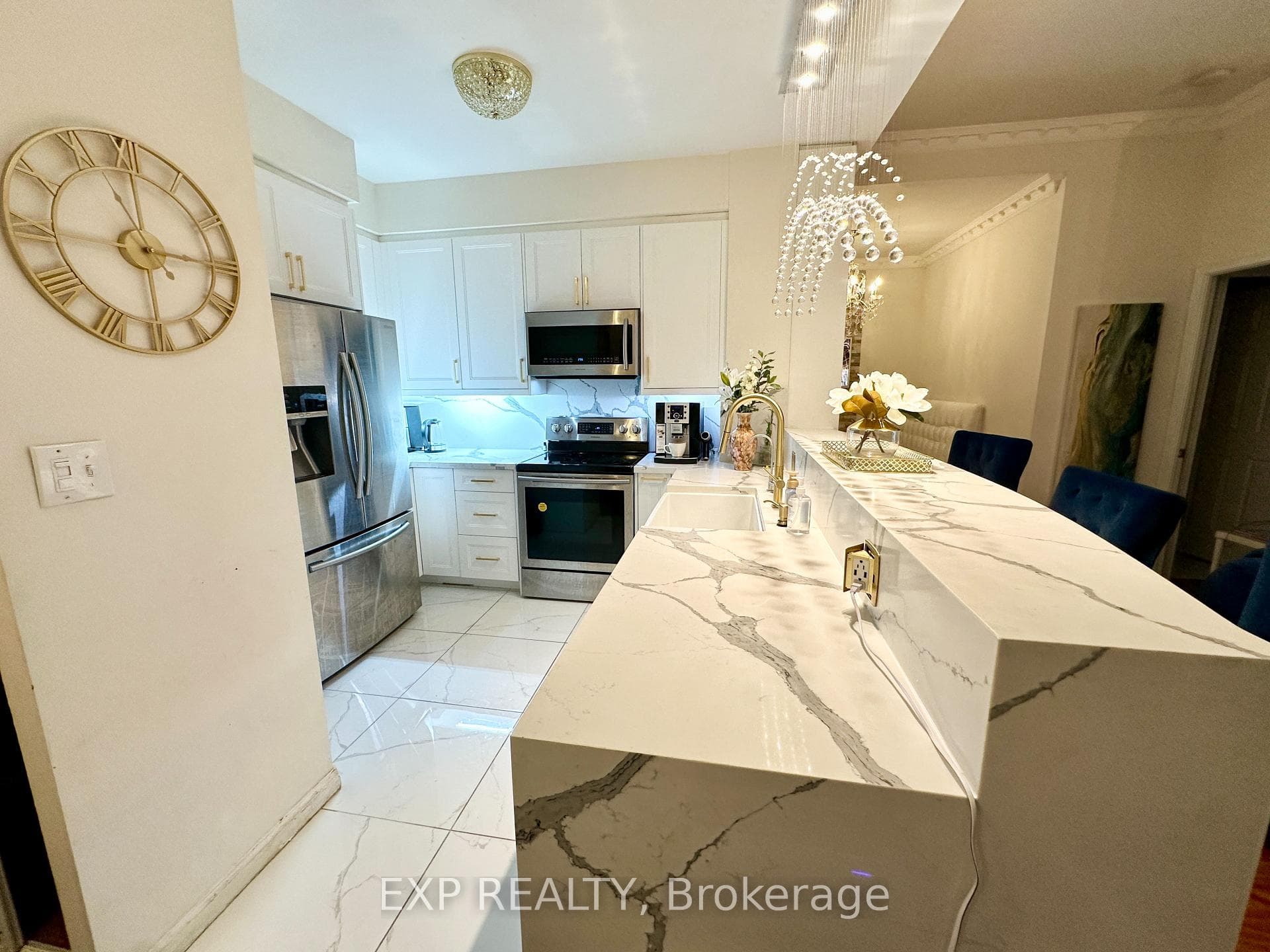 23 Lorraine Drive Unit 116 photo 9