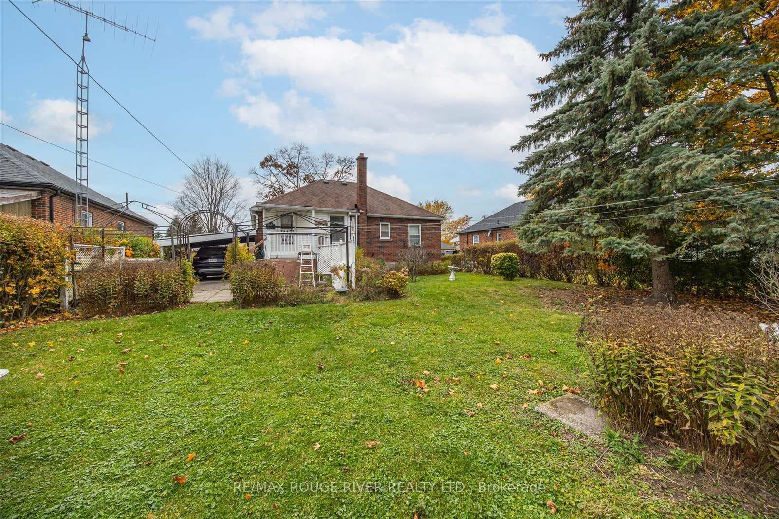 9 Orchard View Boulevard photo 33