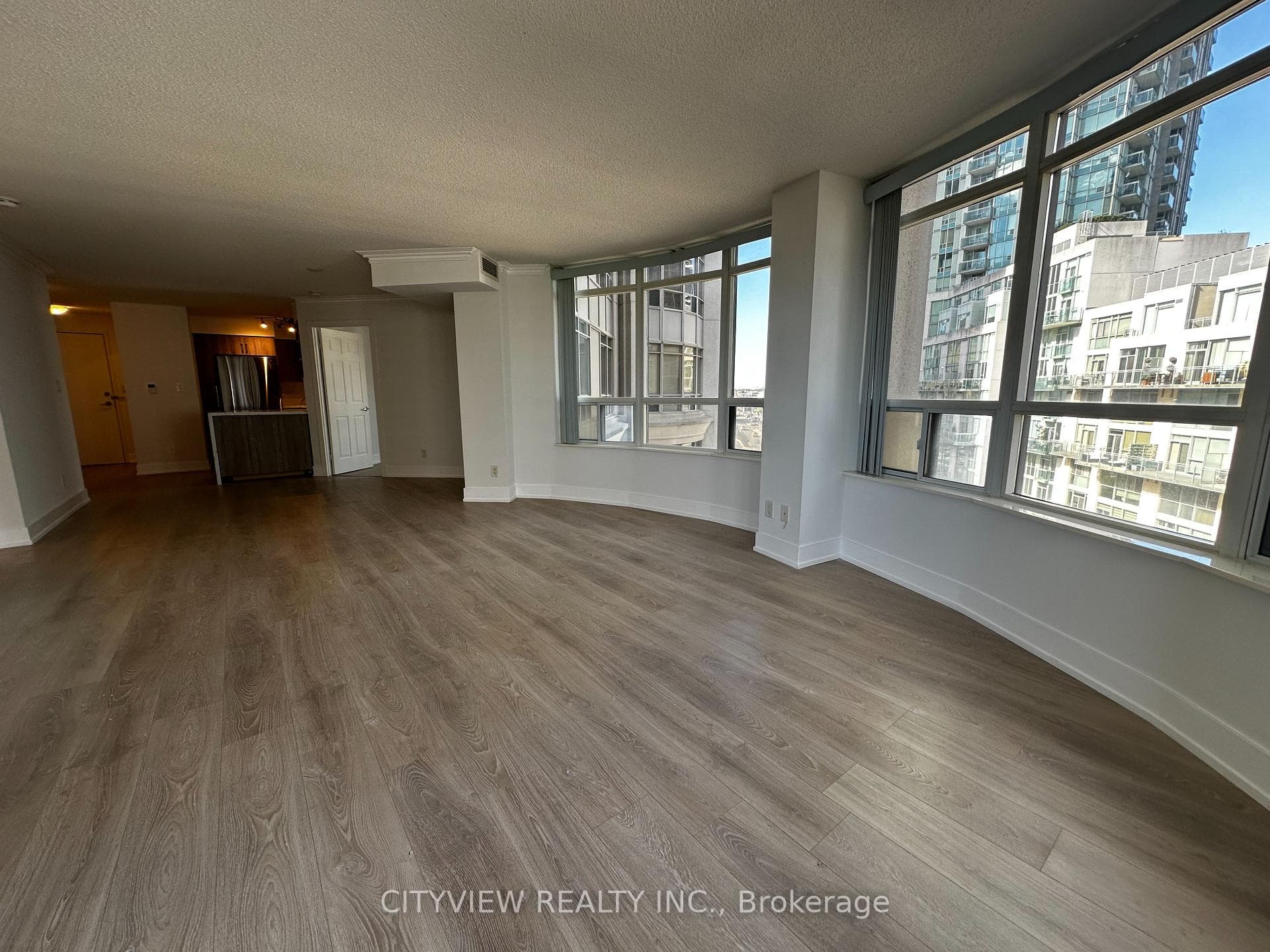 3880 Duke of york Boulevard Unit 707 photo 10