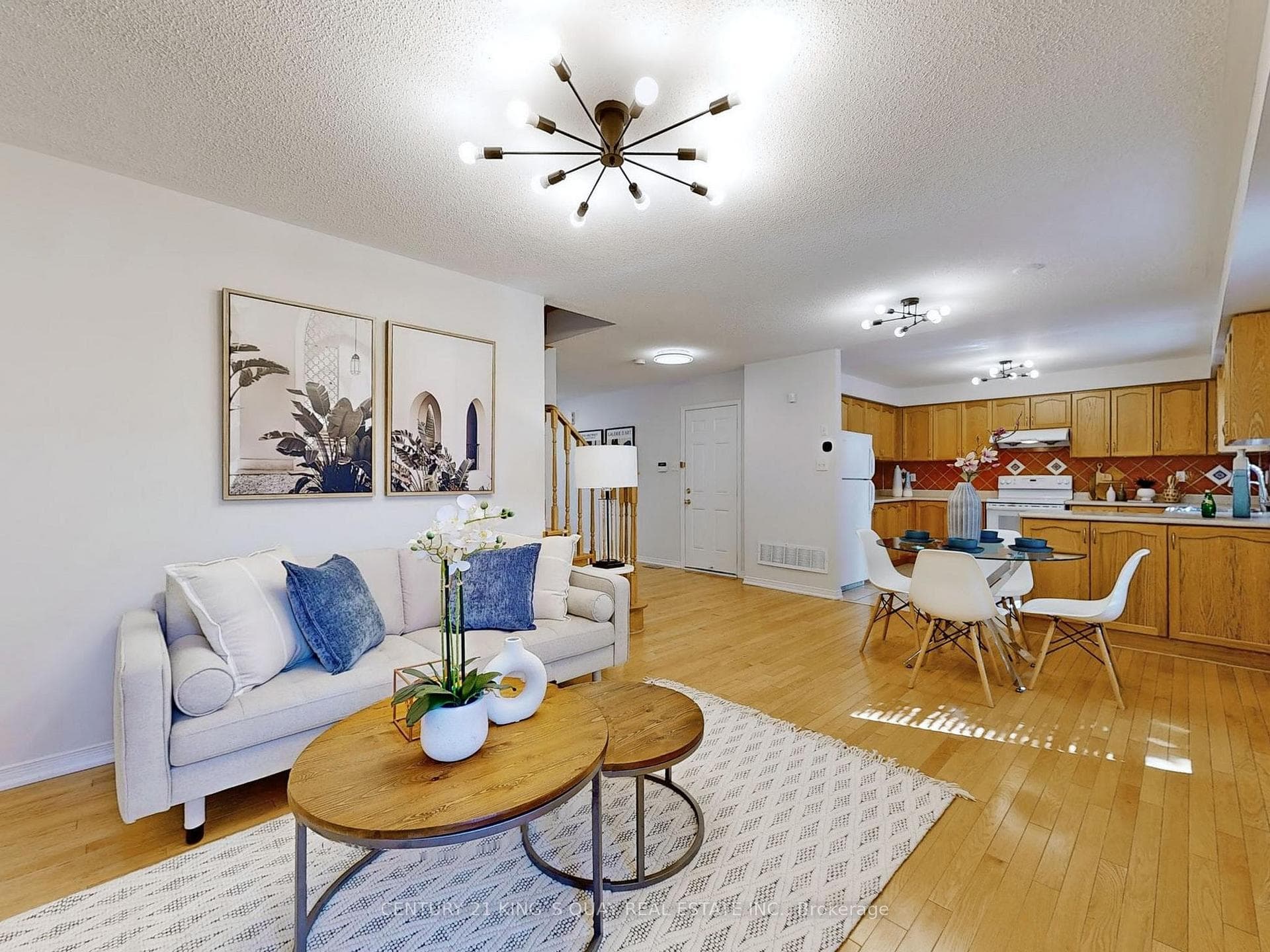 49 Prince Charles Way photo 4