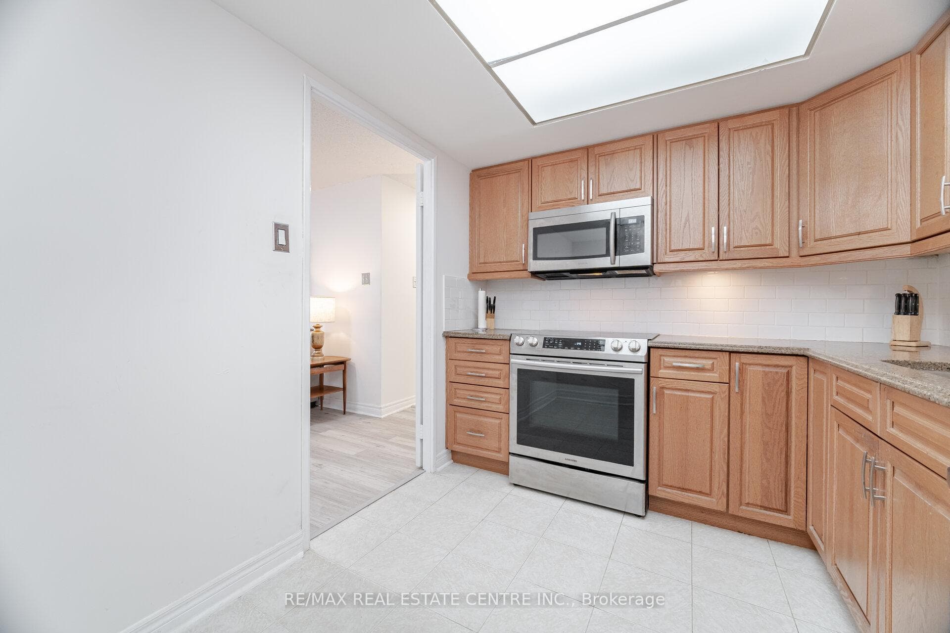 1111 Bough Beeches Boulevard Unit 103 photo 20