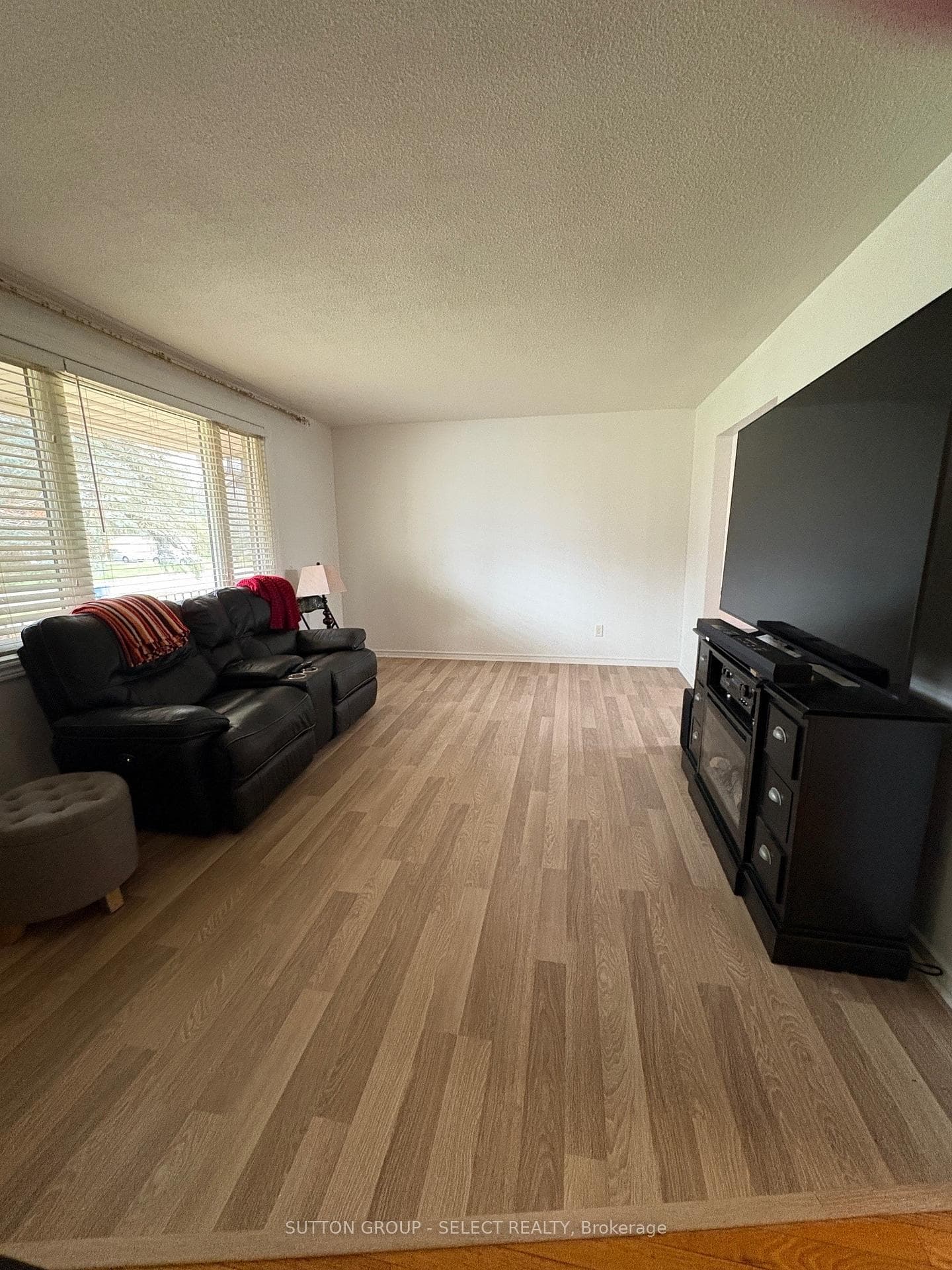 114 St Lawrence Boulevard photo 10