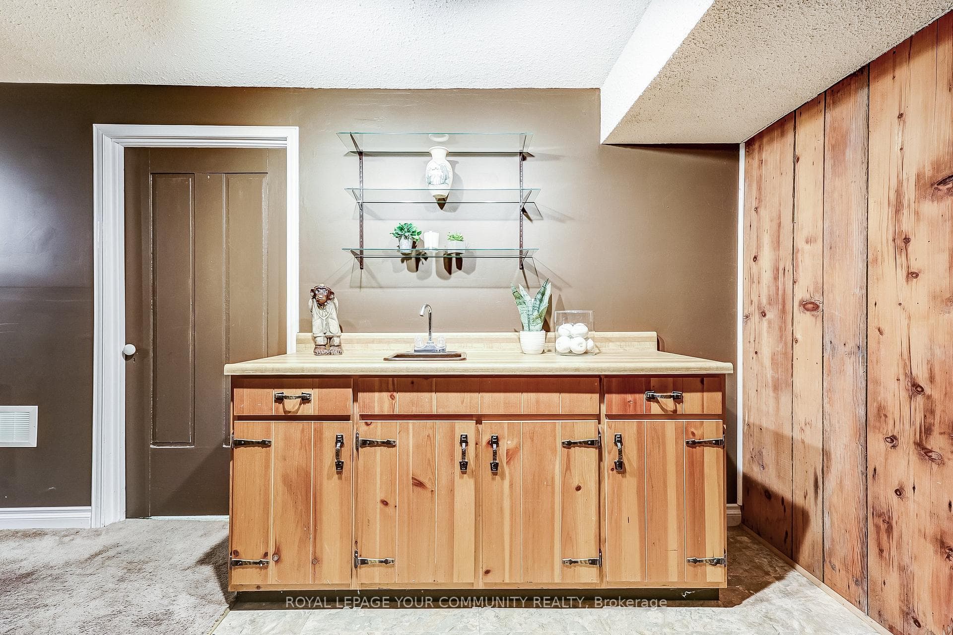 151 Trothen Circle photo 17