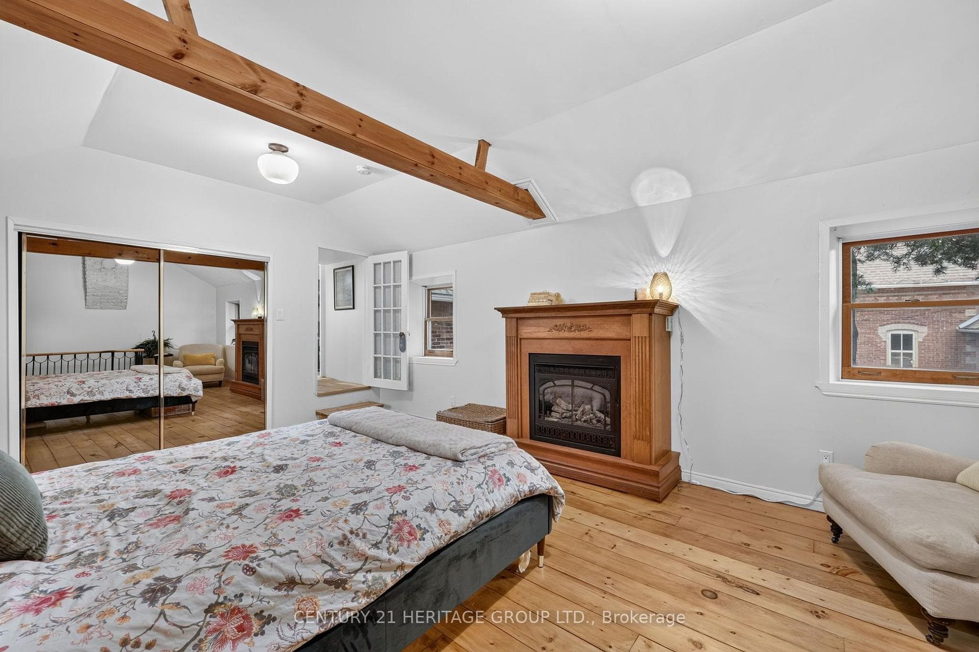62 Queen Street photo 28