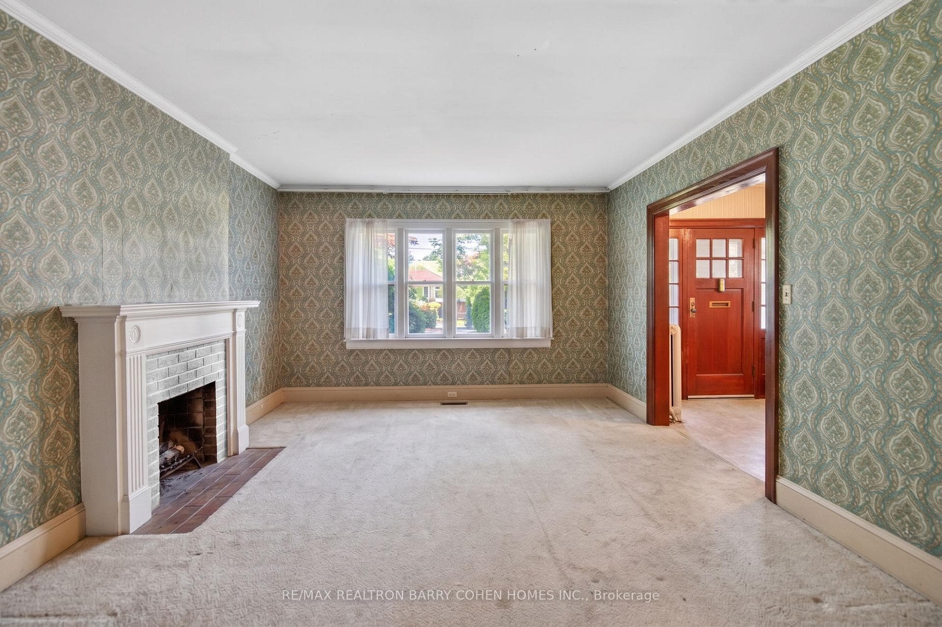12 Stibbard Avenue photo 5