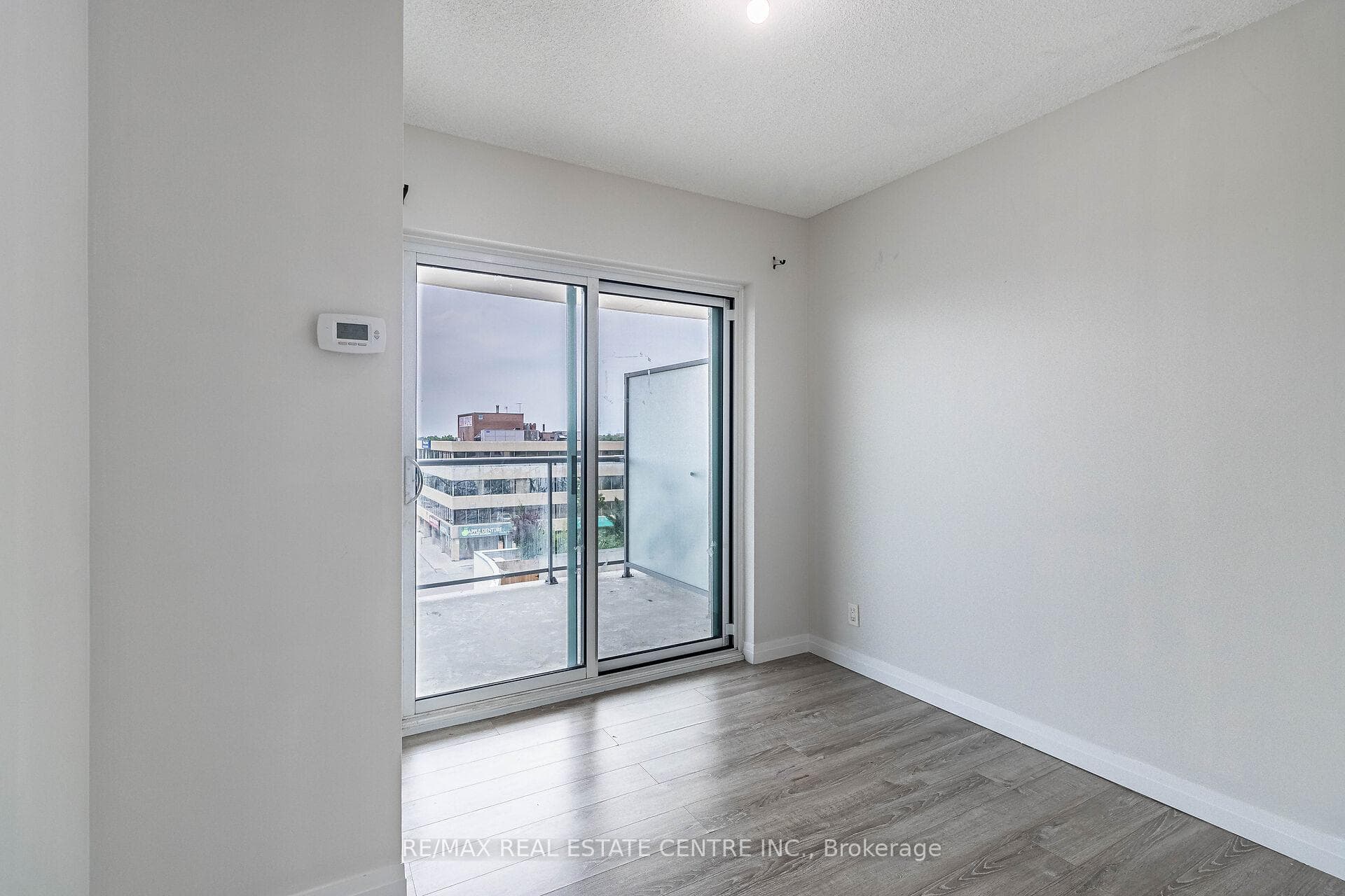 2152 Lawrence Avenue Unit 608 photo 25