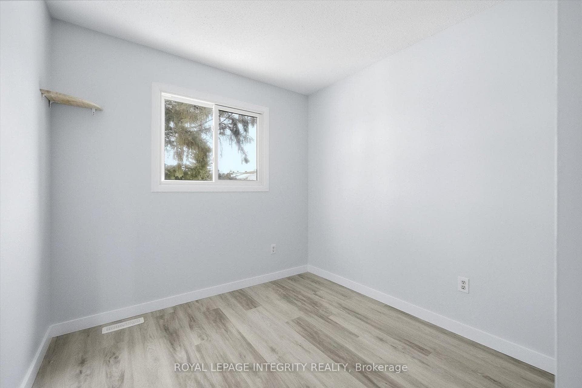 228 Millroad Way photo 24