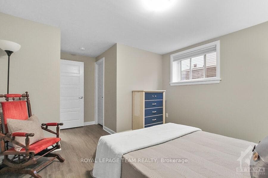 964 STEWART LEE Avenue photo 21