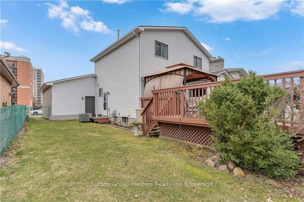 977 NOTTINGHILL Avenue photo 31
