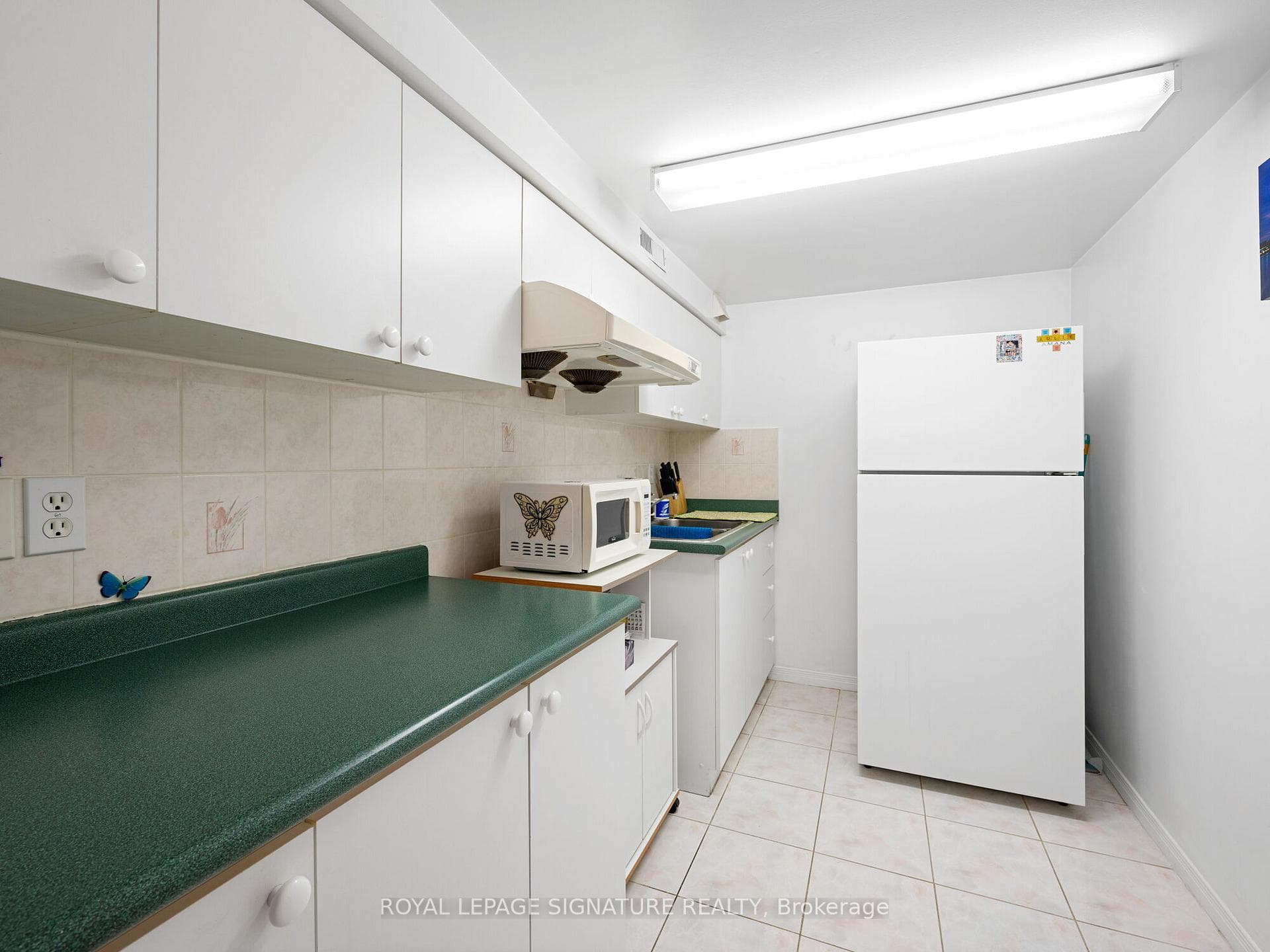 453 Stonetree Court photo 32