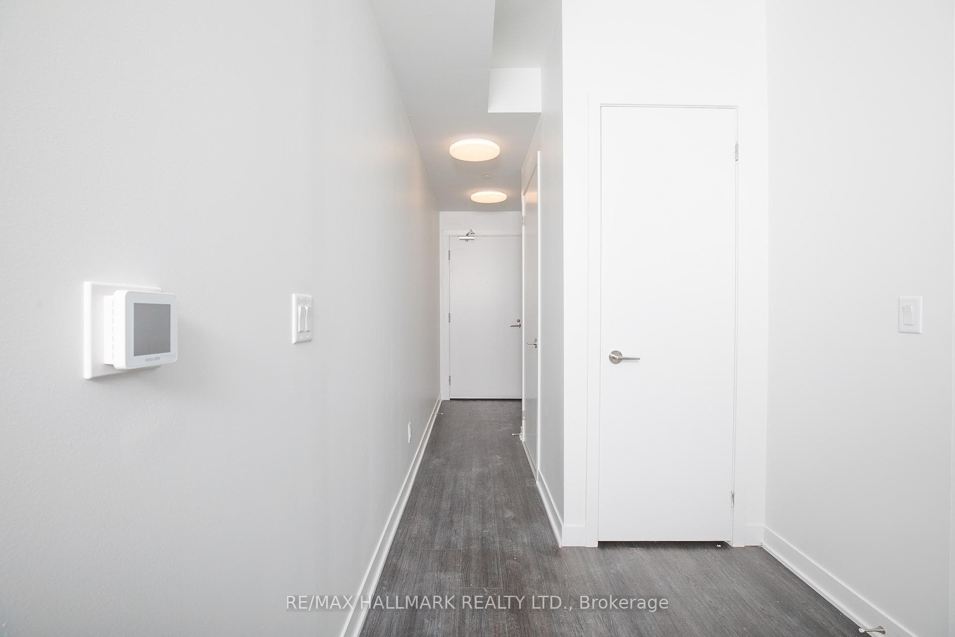 185 Alberta Avenue Unit 607 photo 6