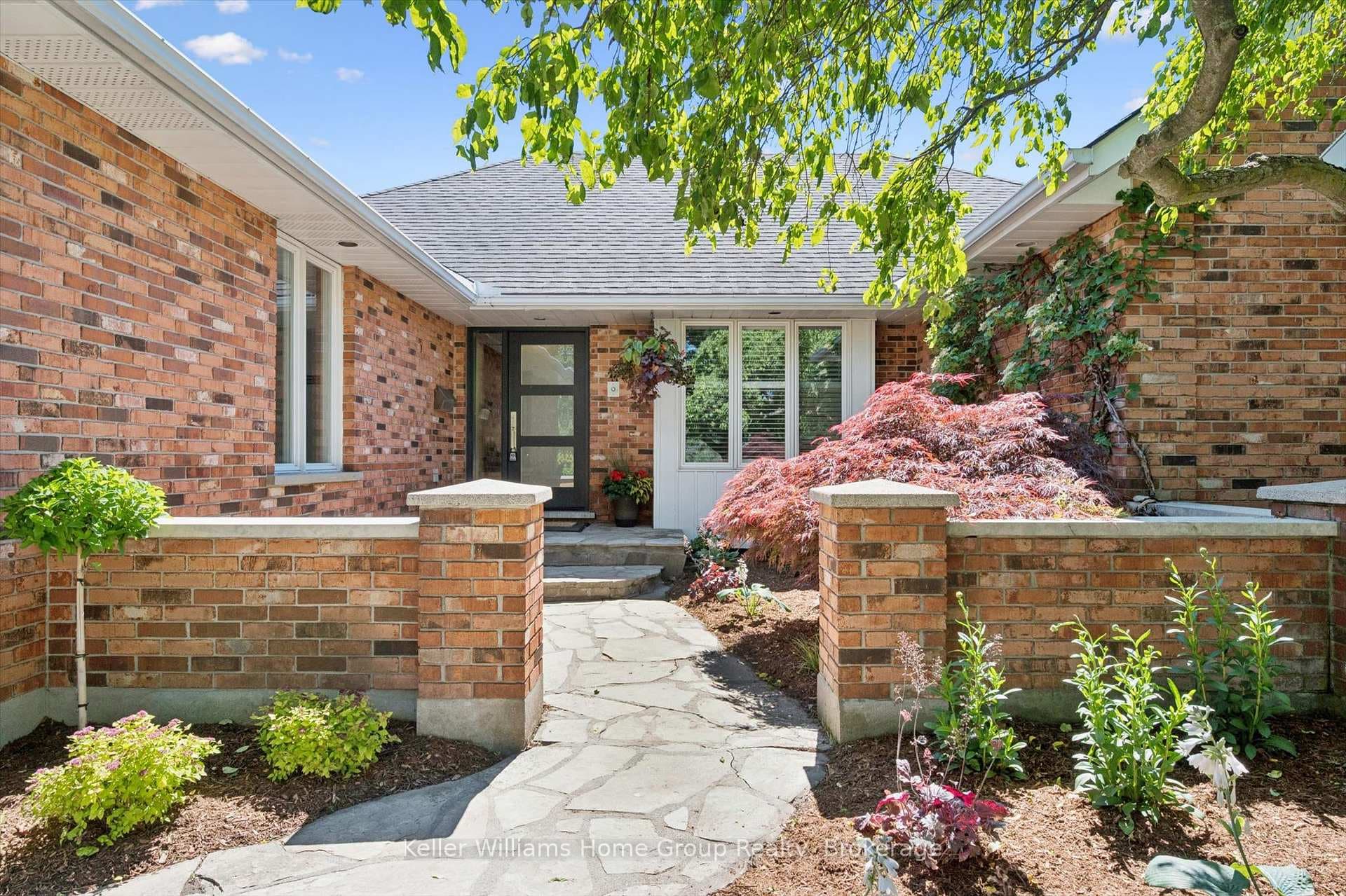 22 Lyle Place photo 4
