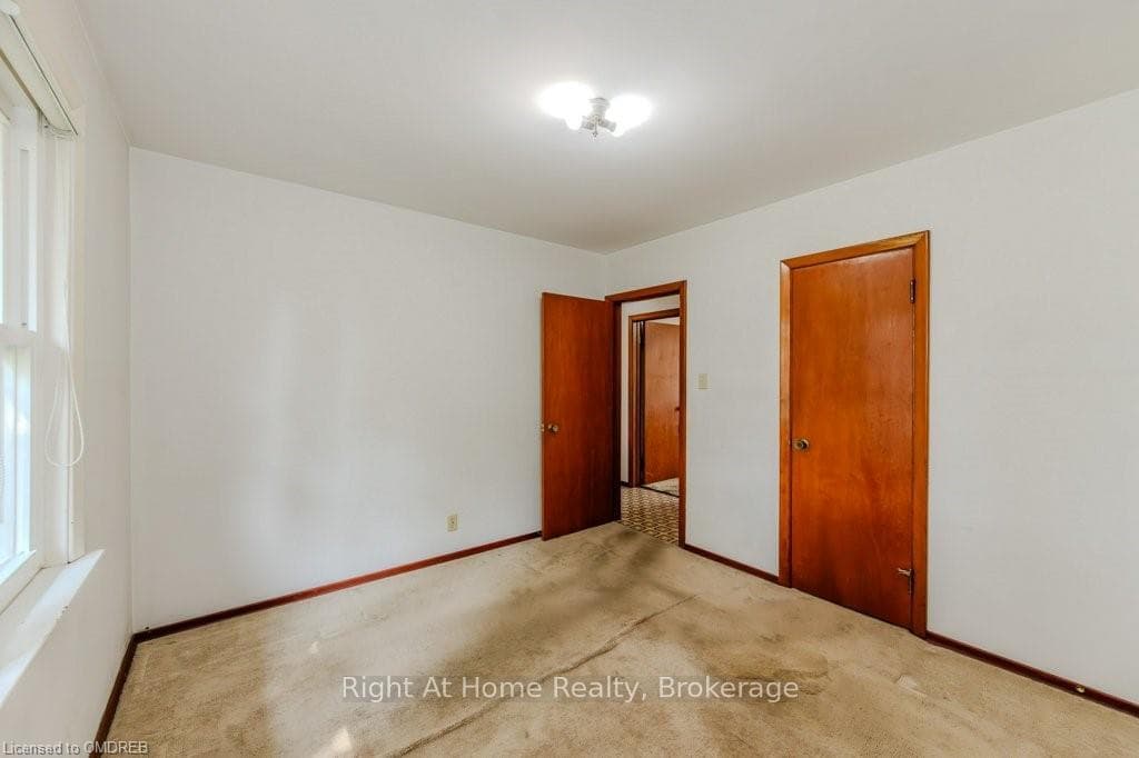 45 SUFFOLK Avenue photo 14