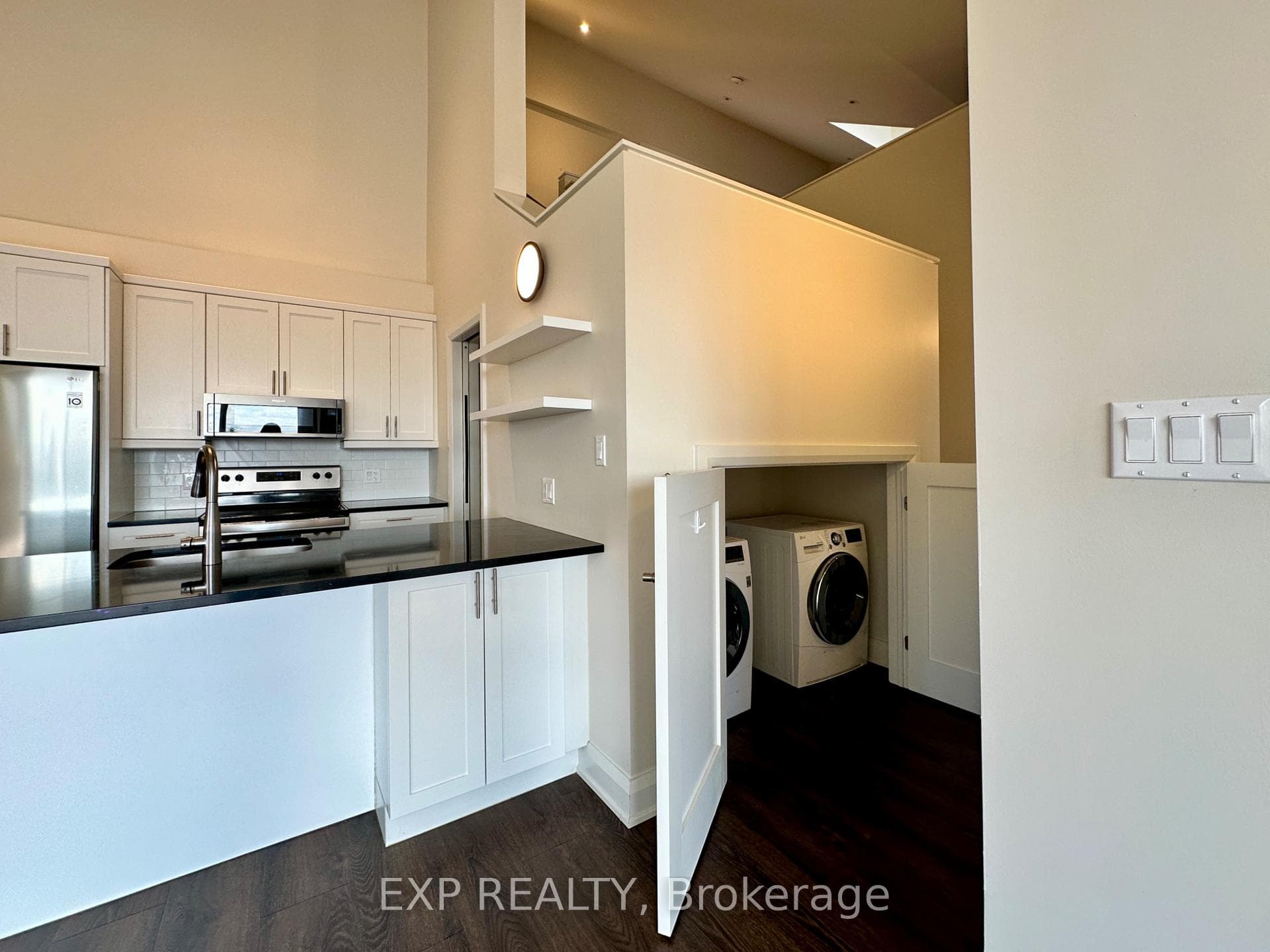 33 MAPLE GROVE Road Unit 306 photo 7
