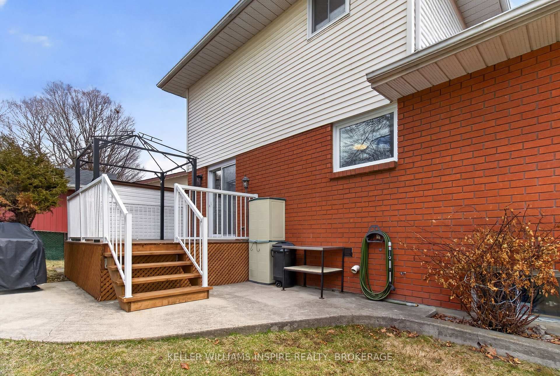 4 Terraceview Road photo 23