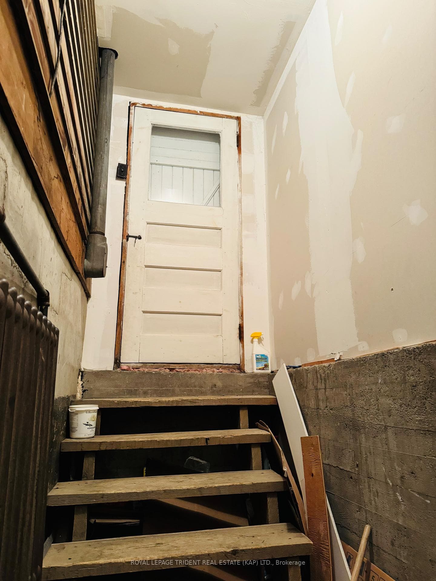 32 Riverside Drive photo 13