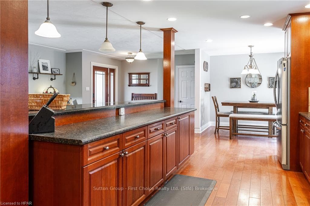 151 BRITANNIA Street photo 13