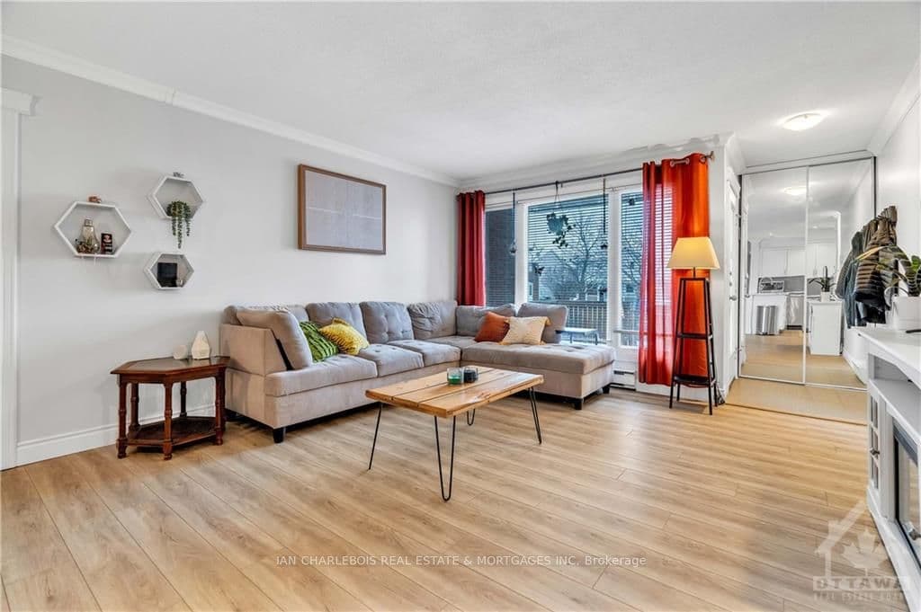 1835 MARSALA Crescent Unit 102 photo 8