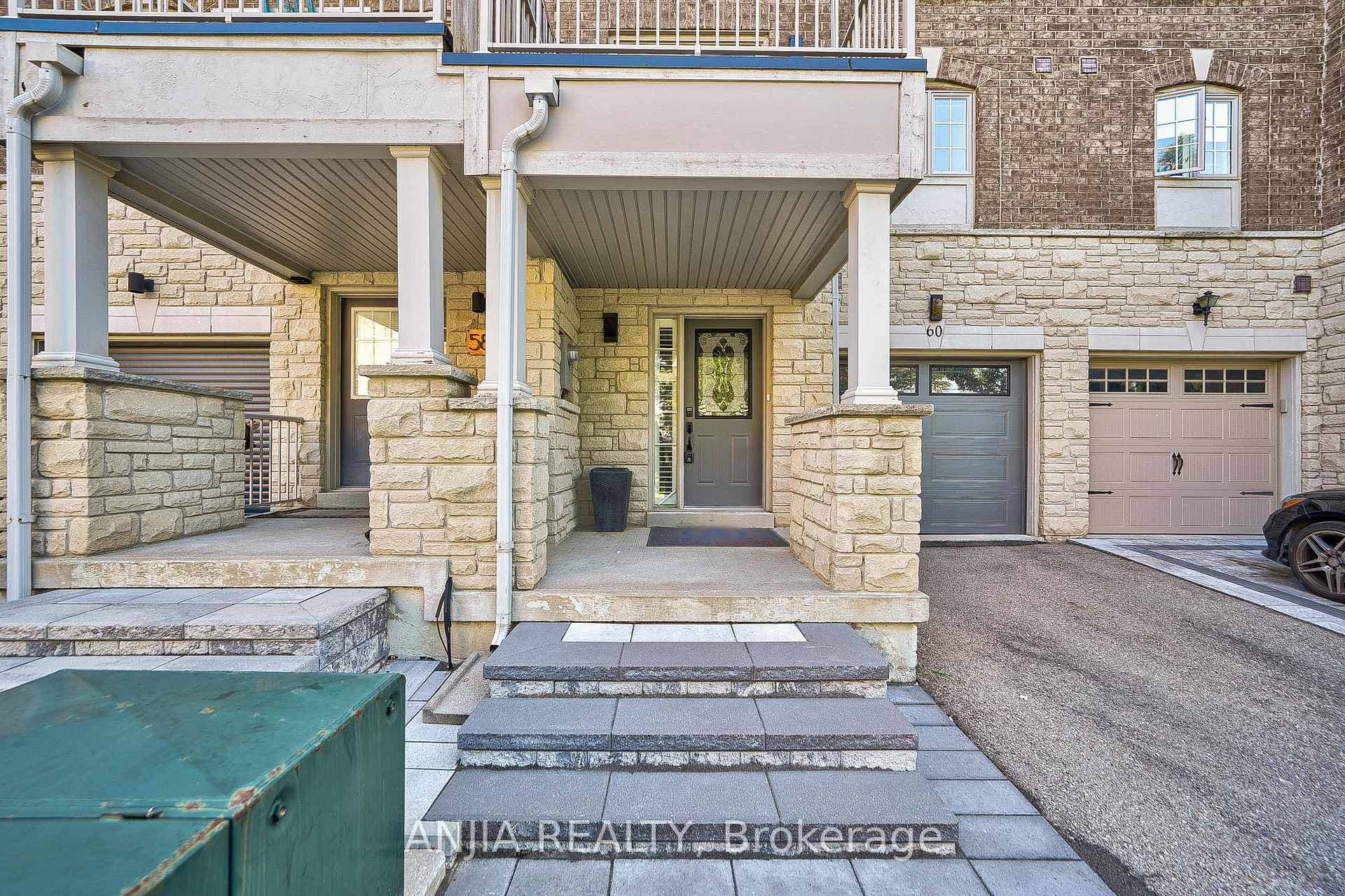 60 Thoroughbred Way photo 2
