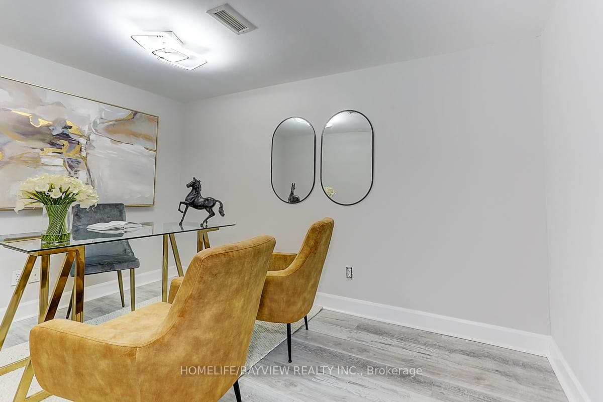 1050 The Queensway N/A Unit 107 photo 5