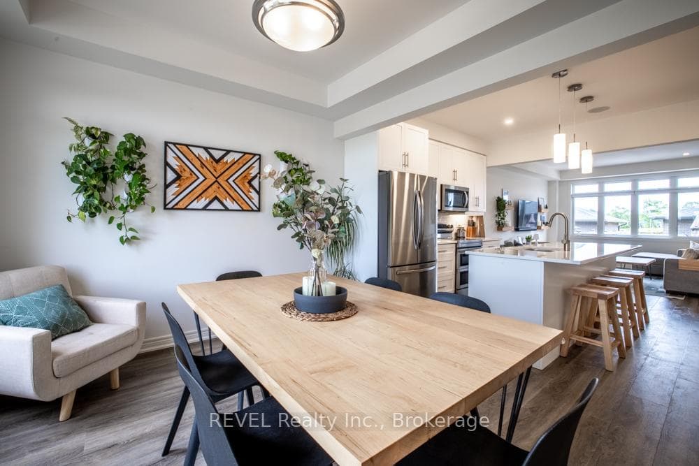 68 Summersides Boulevard photo 8