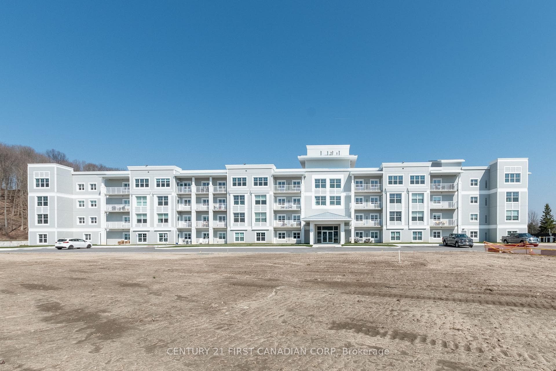 100 The Promenade Unit 117 photo 2