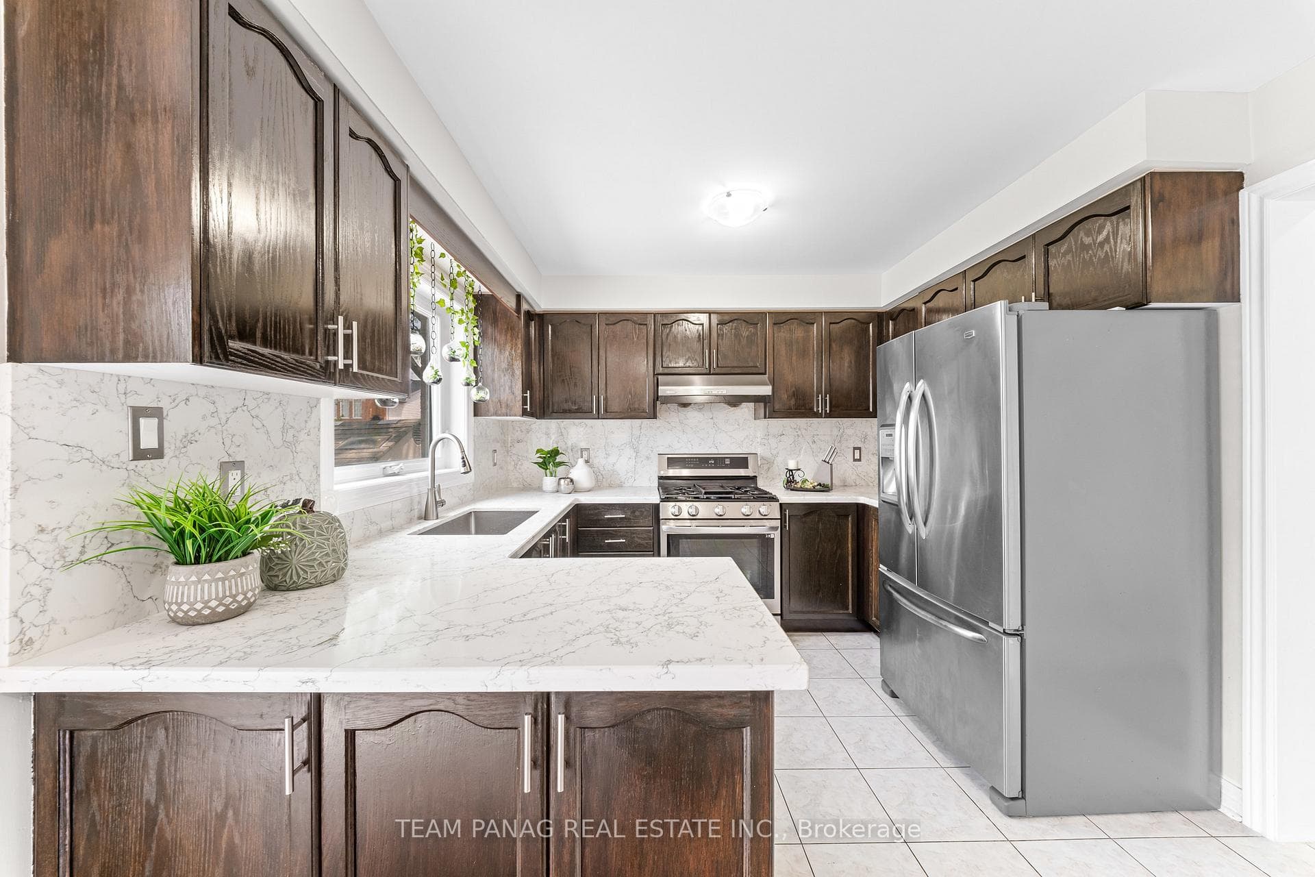 1 Sprucelands Avenue photo 16