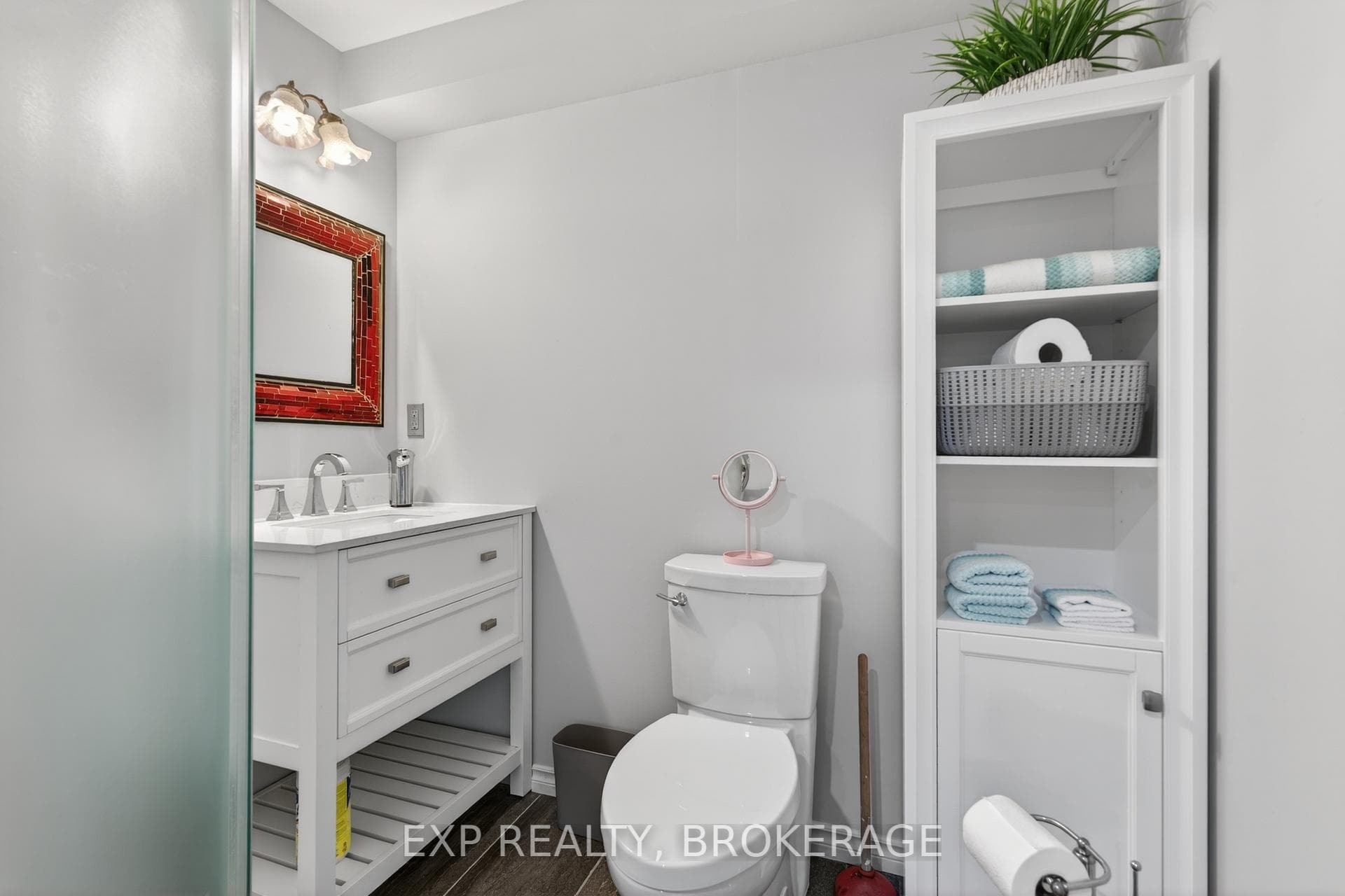79 DEACON Place photo 27