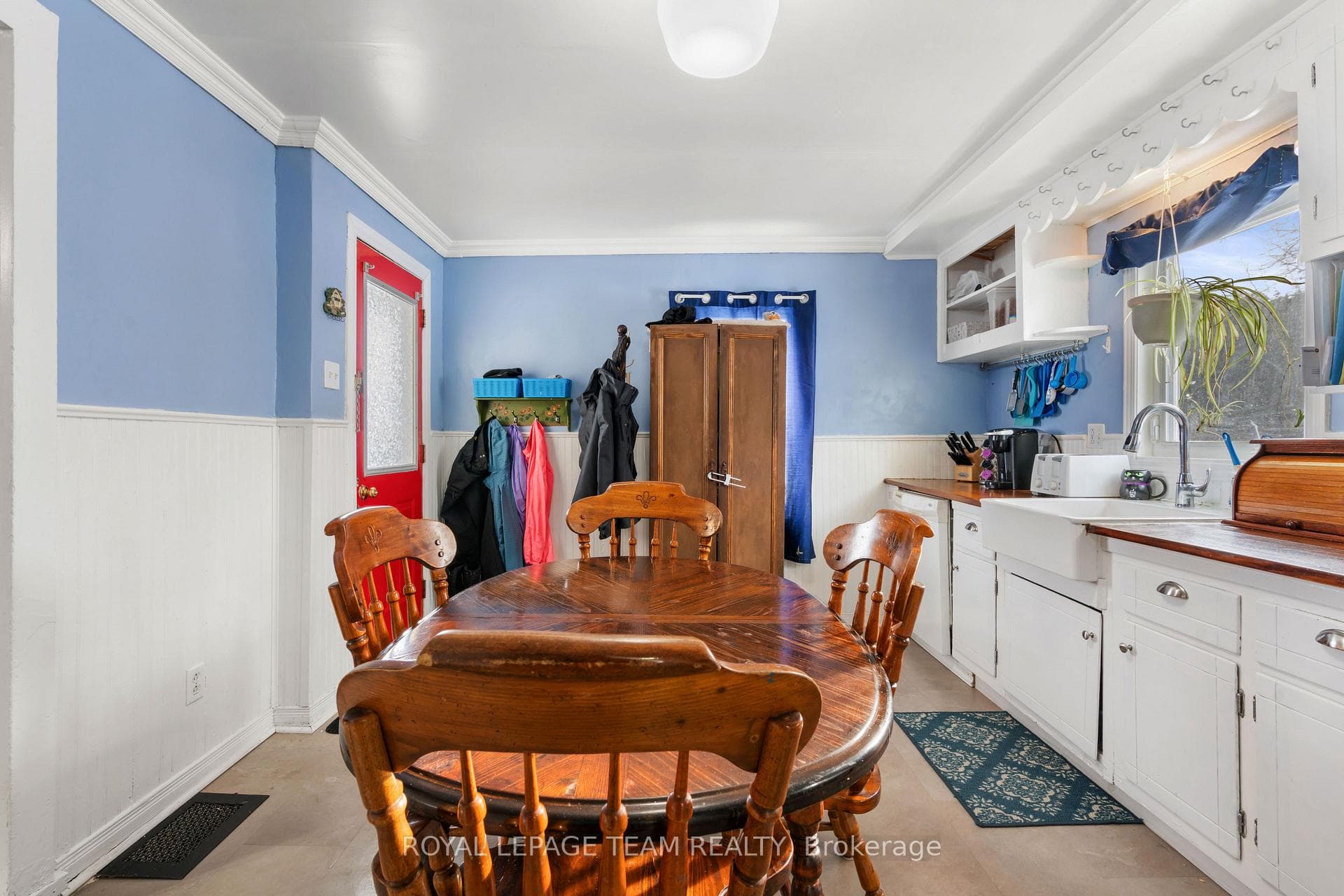 46 Joseph Street photo 9