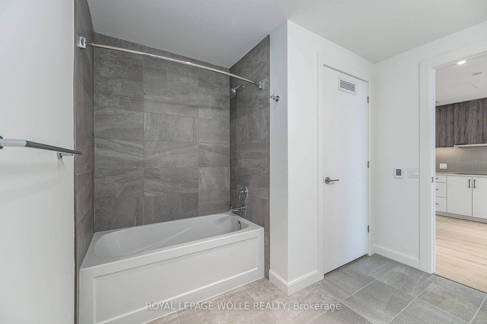 741 King Street Unit 505 photo 17