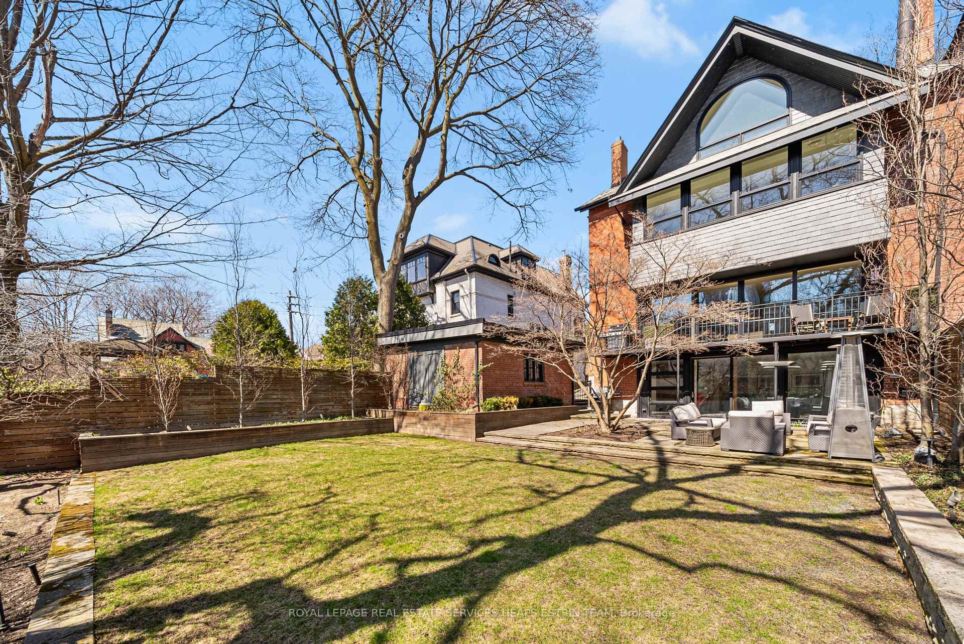 4 Meredith Crescent photo 42