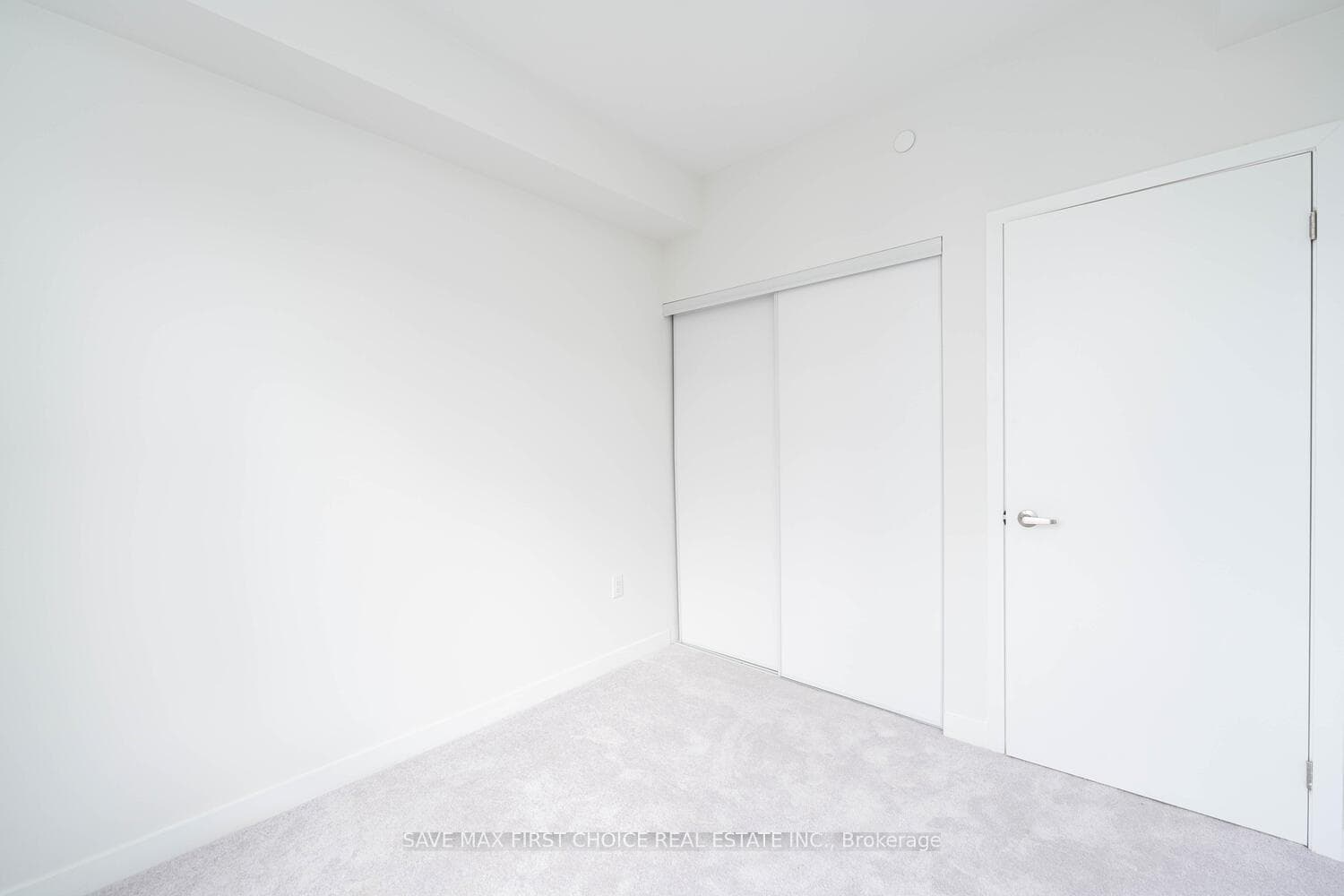 3425 Ridgeway Drive Unit 8 photo 19