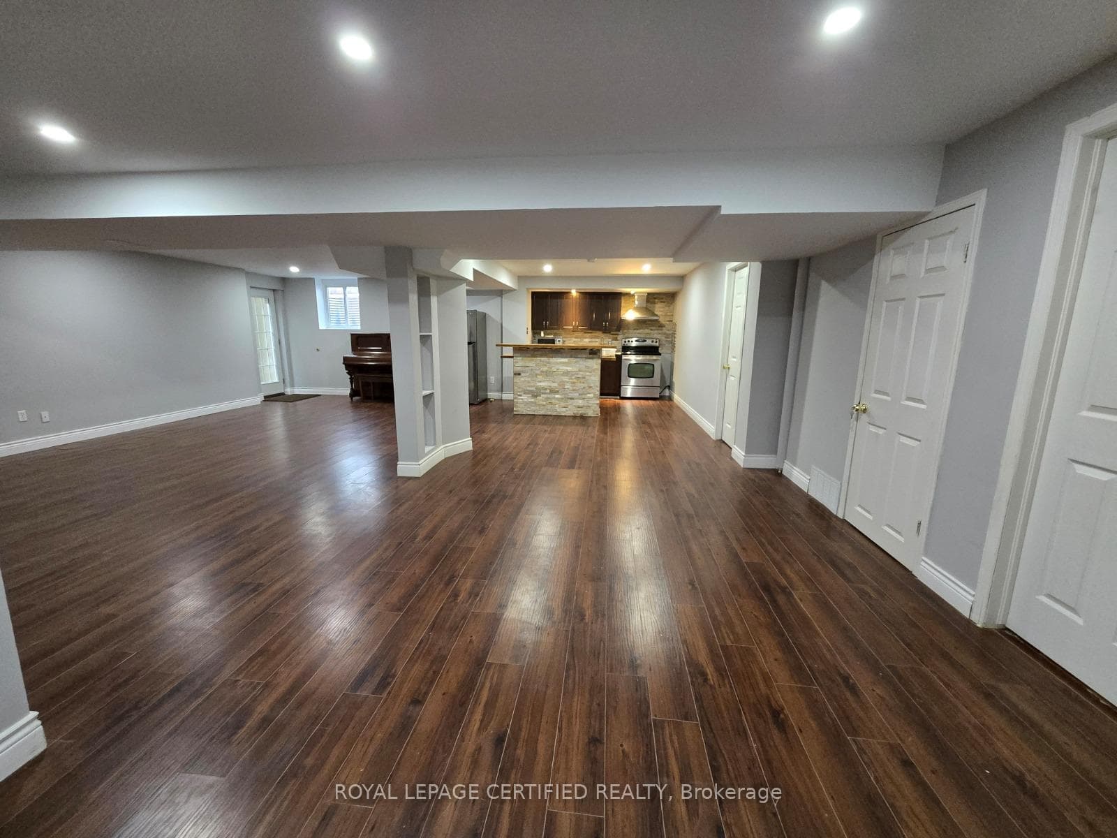 35 Woodcrest Court photo 11