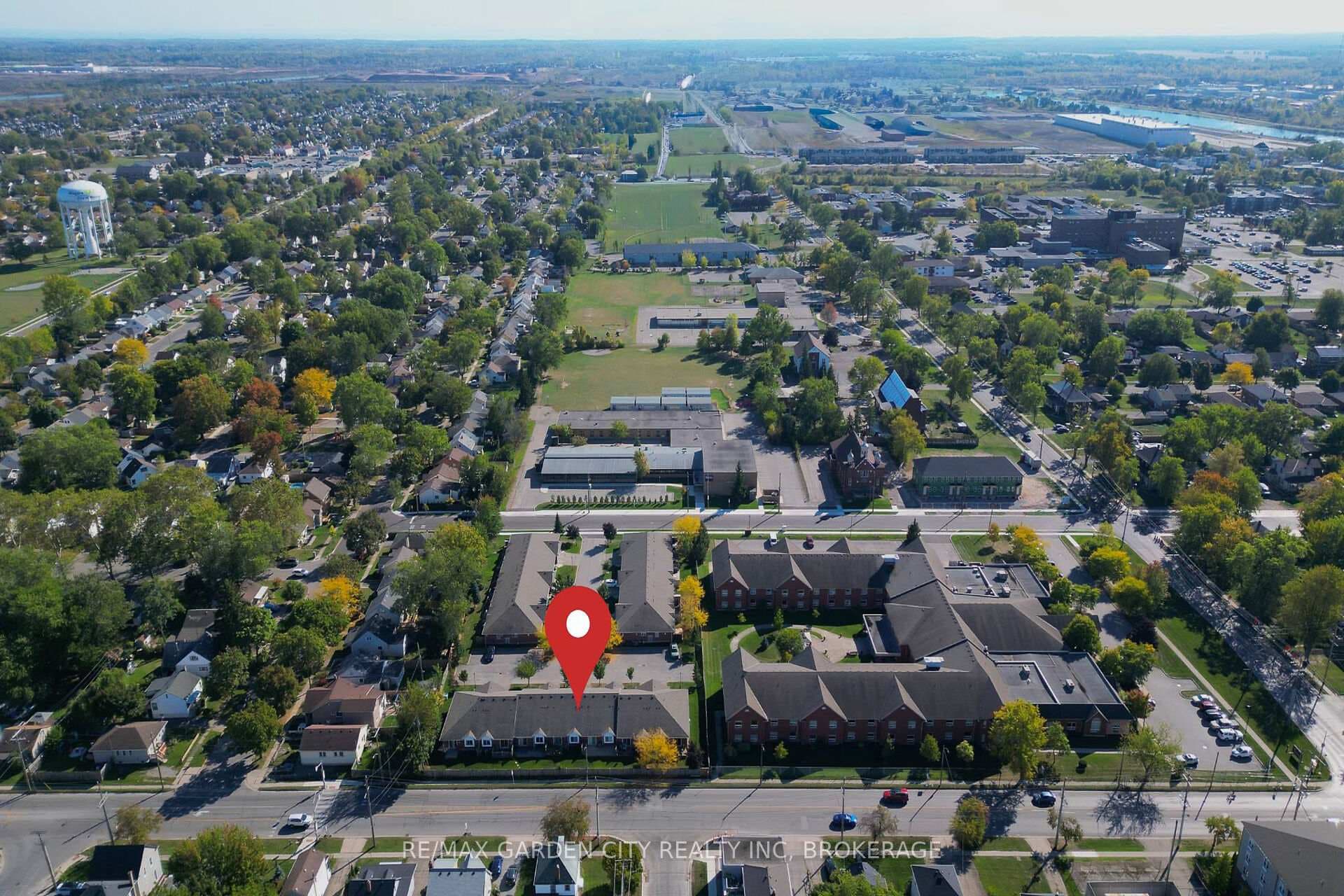 MIDDLE OF PHOTO IS FIRST ST PUBLIC SCHOOL