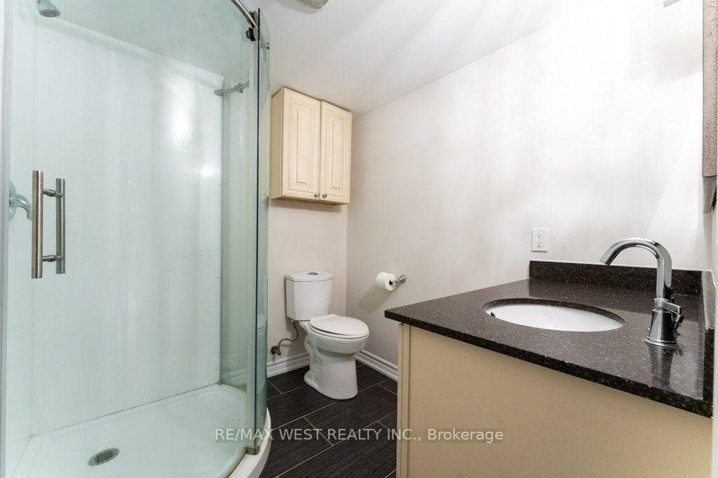 67 May Avenue photo 28