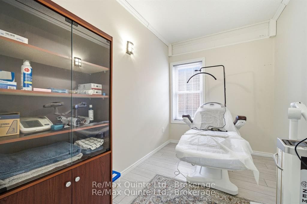 60 VICTORIA Avenue photo 7