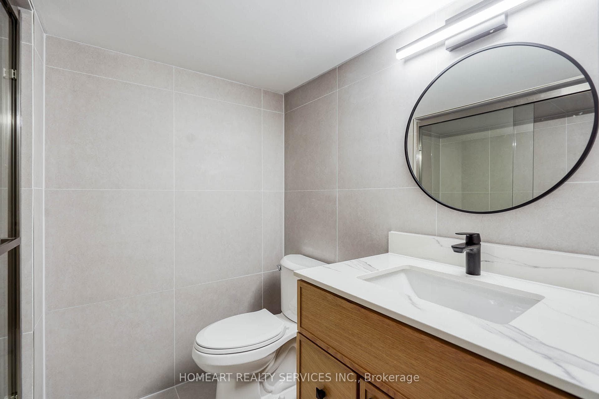 2 Camelot Way photo 30