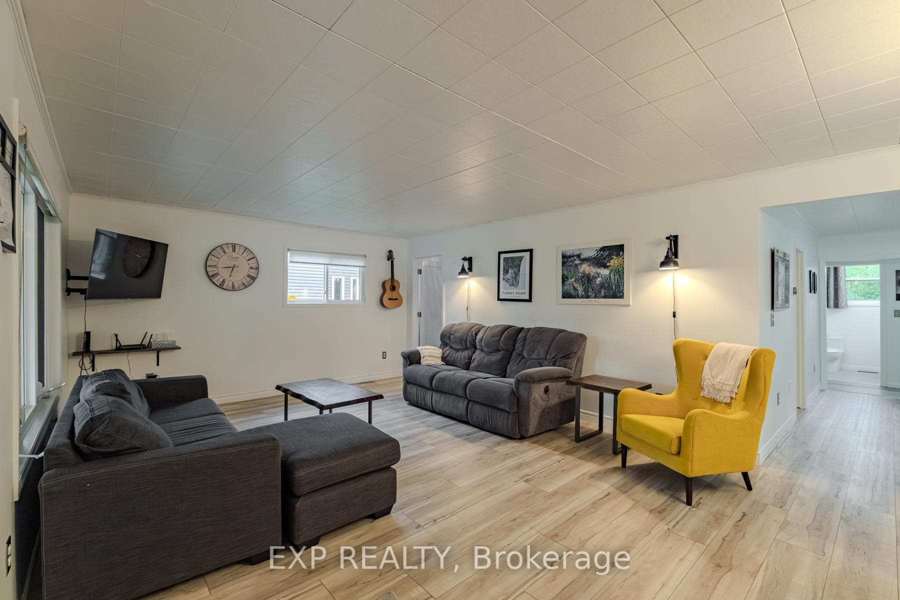 15 Park Lane Crescent photo 12