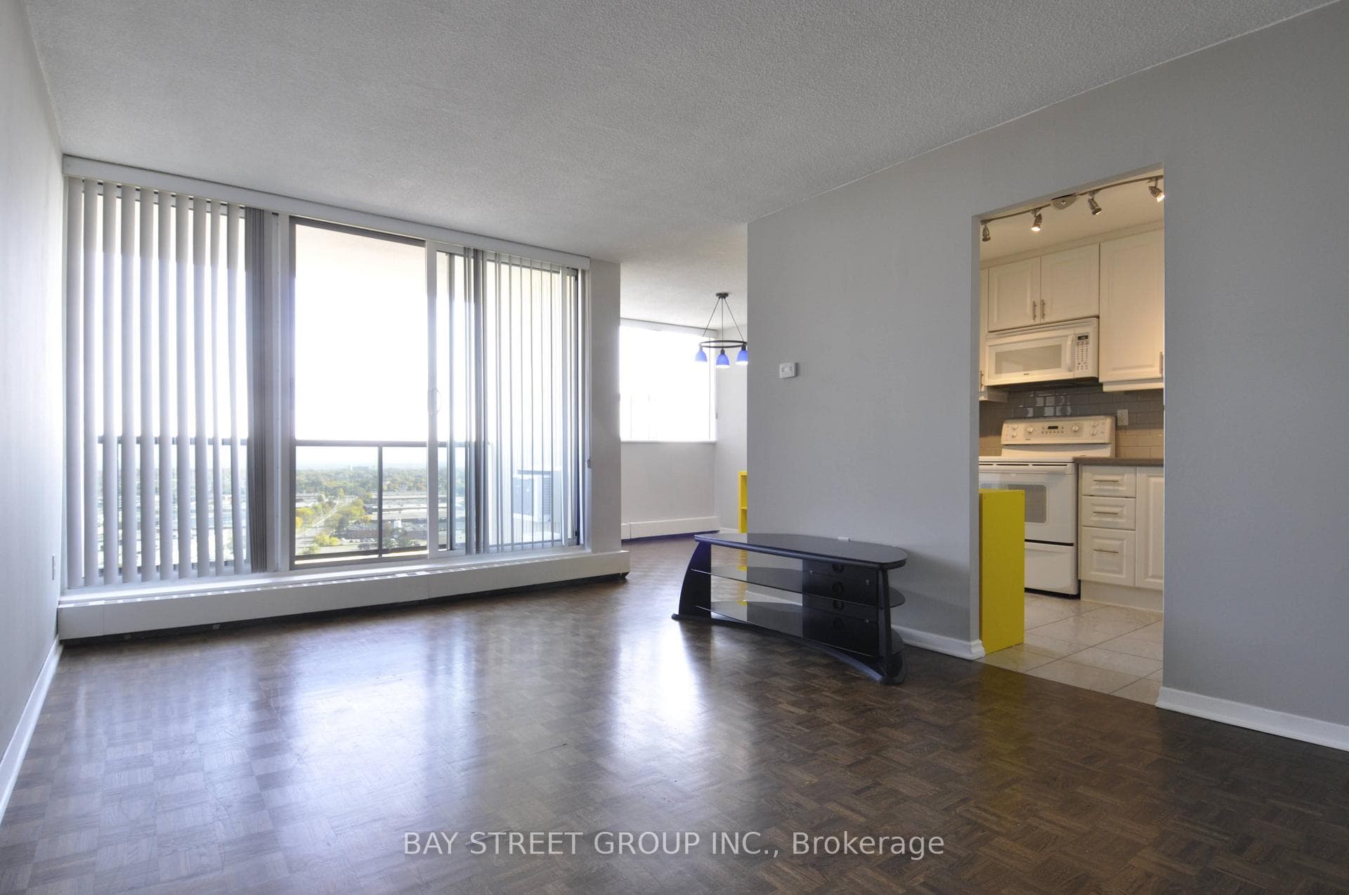 530 Lolita Gardens Unit 1806 photo 8