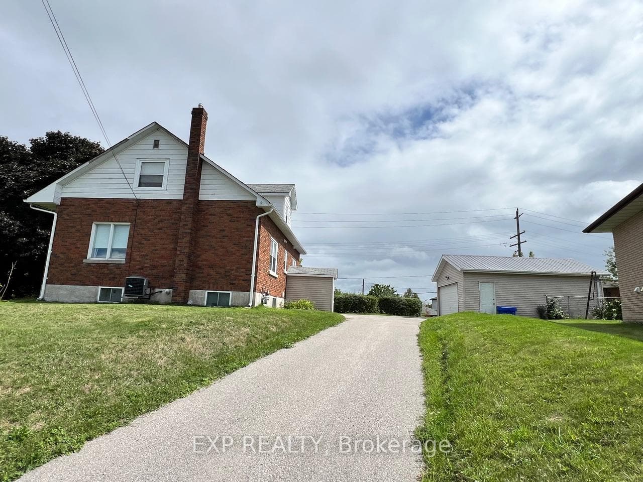 205 Simcoe Road Unit Lower photo 21
