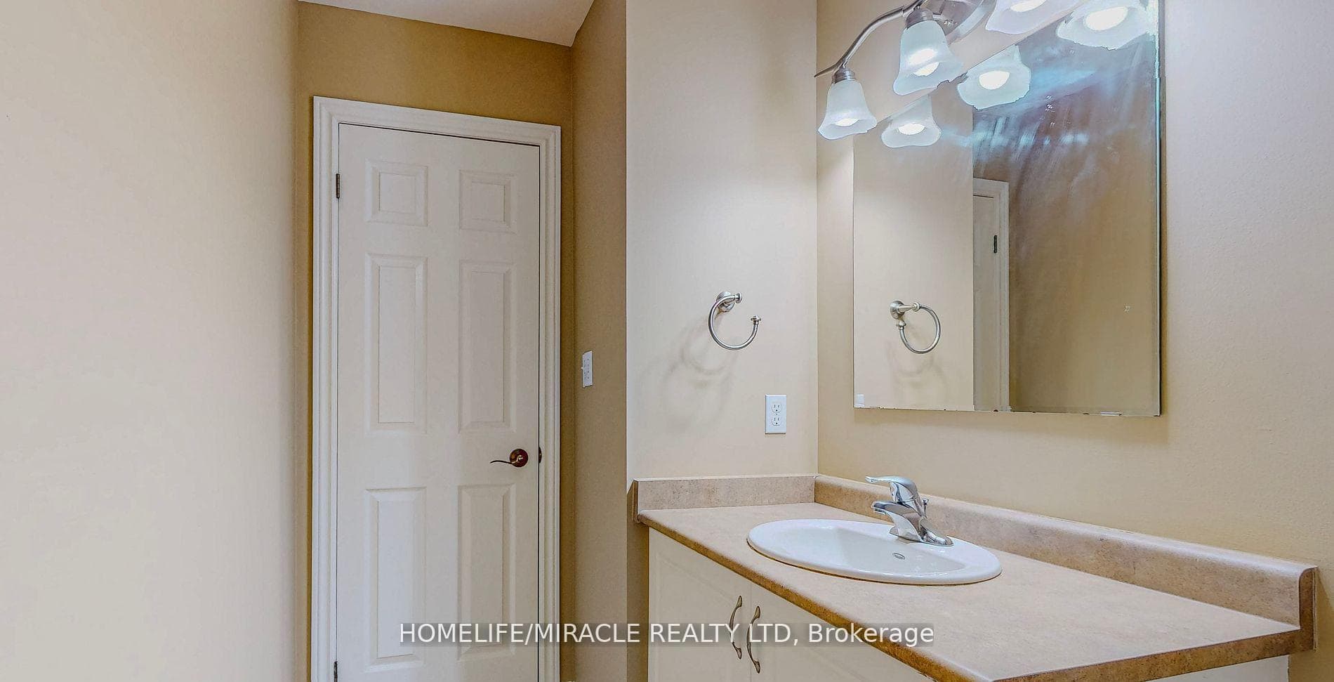 37 Sadielou Boulevard photo 17
