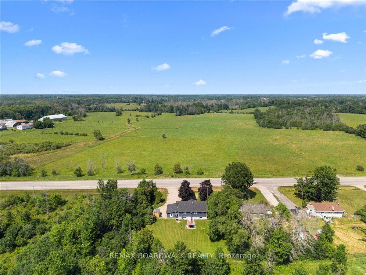 5907 43 Highway photo 43