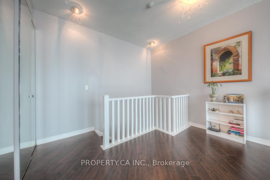 3939 Duke Of York Boulevard Unit 903 photo 14